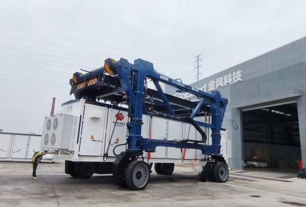 金風科（kē）技（jì）80T儲能（néng）櫃跨運車